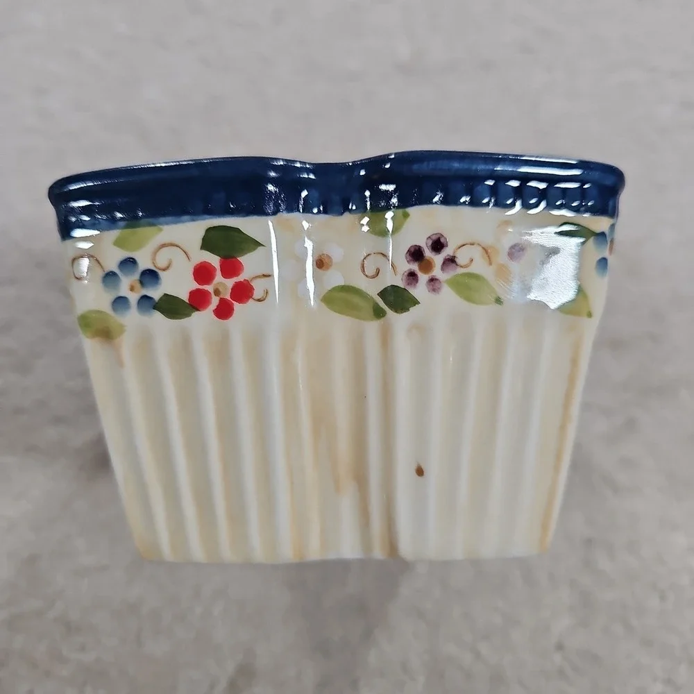 Temptations by Tara Petals 1 Qt Blue Edge Floral Baking Casserole Dish